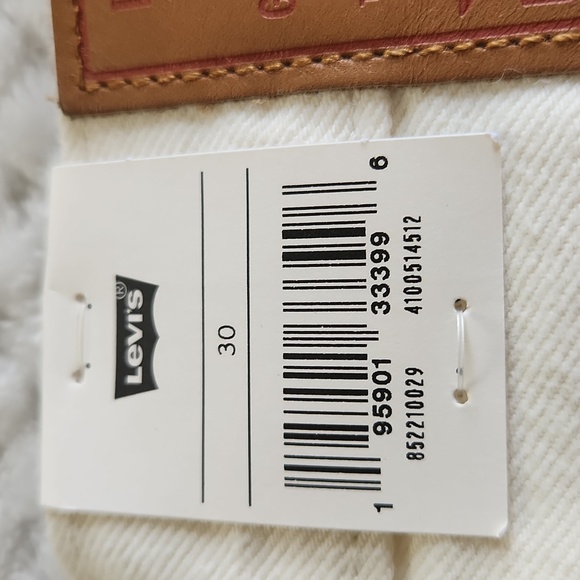 LEVIS 501 '93 SHORTS CUT OFF 7" INSEAM   NEW WITH TAGS OFF WHITE - Picture 10 of 16